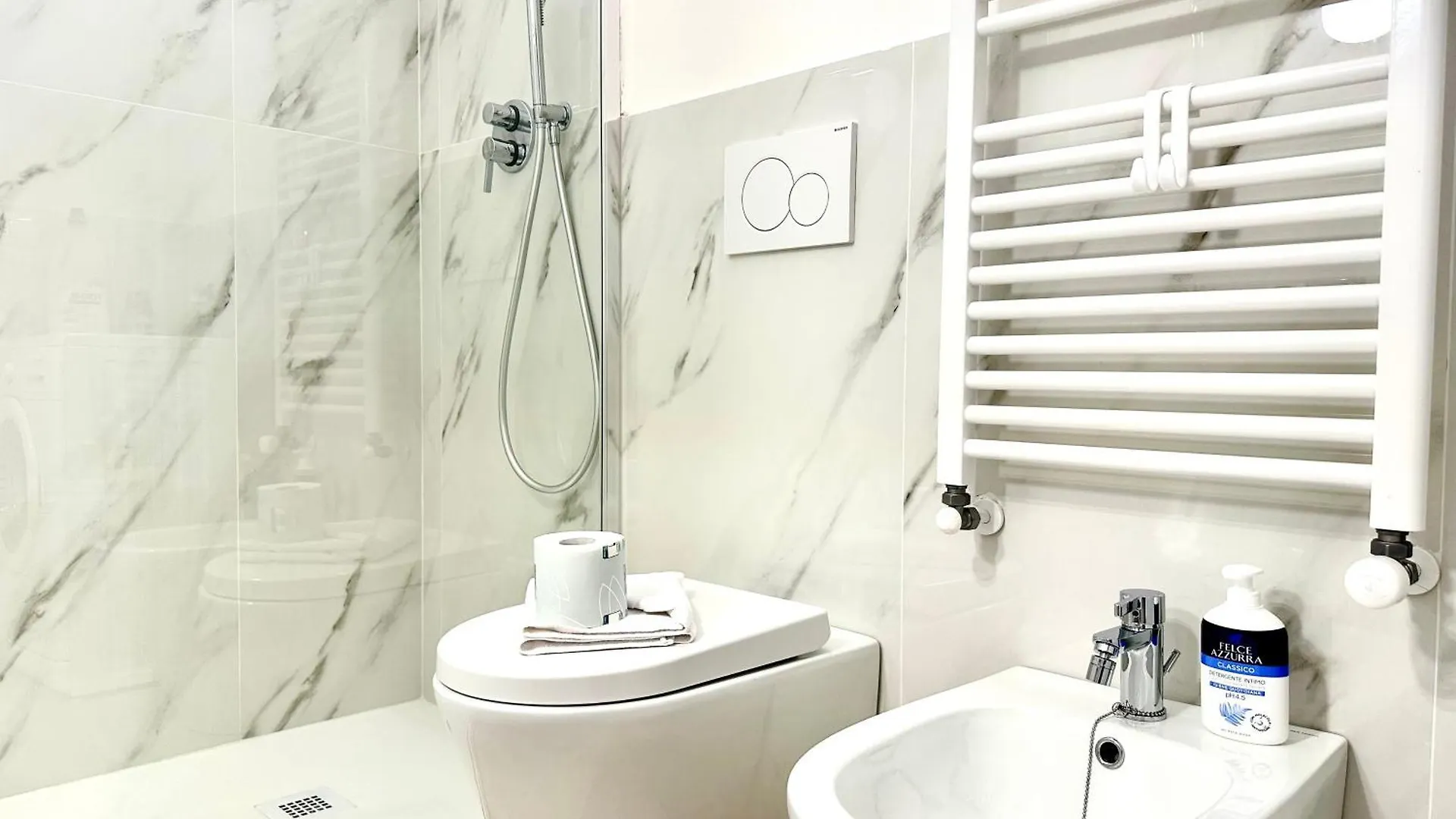 Isola - Garibaldi Lovely Apt. With Netflix And Wifi Milan 0*,  Italy