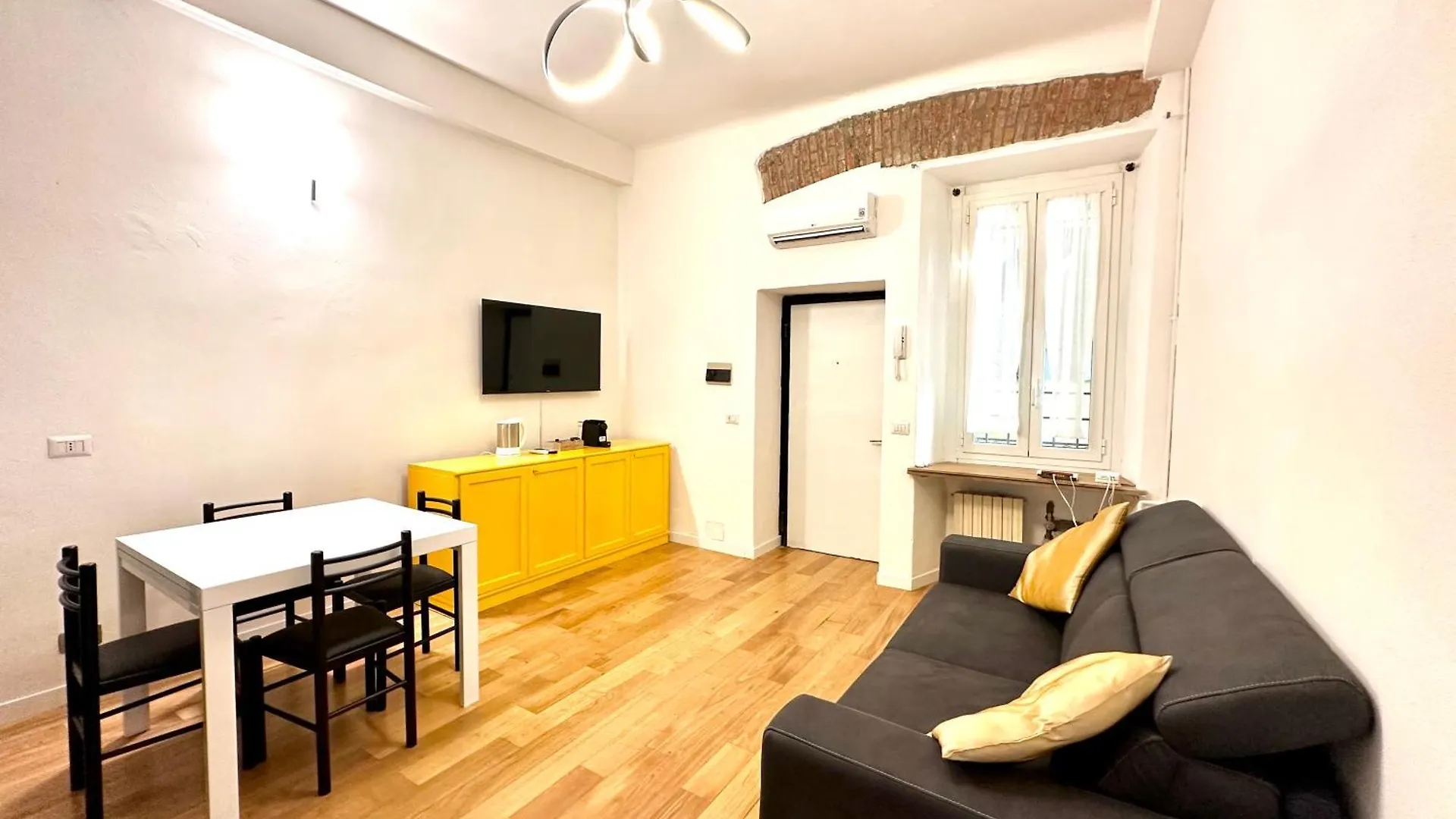Isola - Garibaldi Lovely Apt. With Netflix And Wifi Milan 0*,