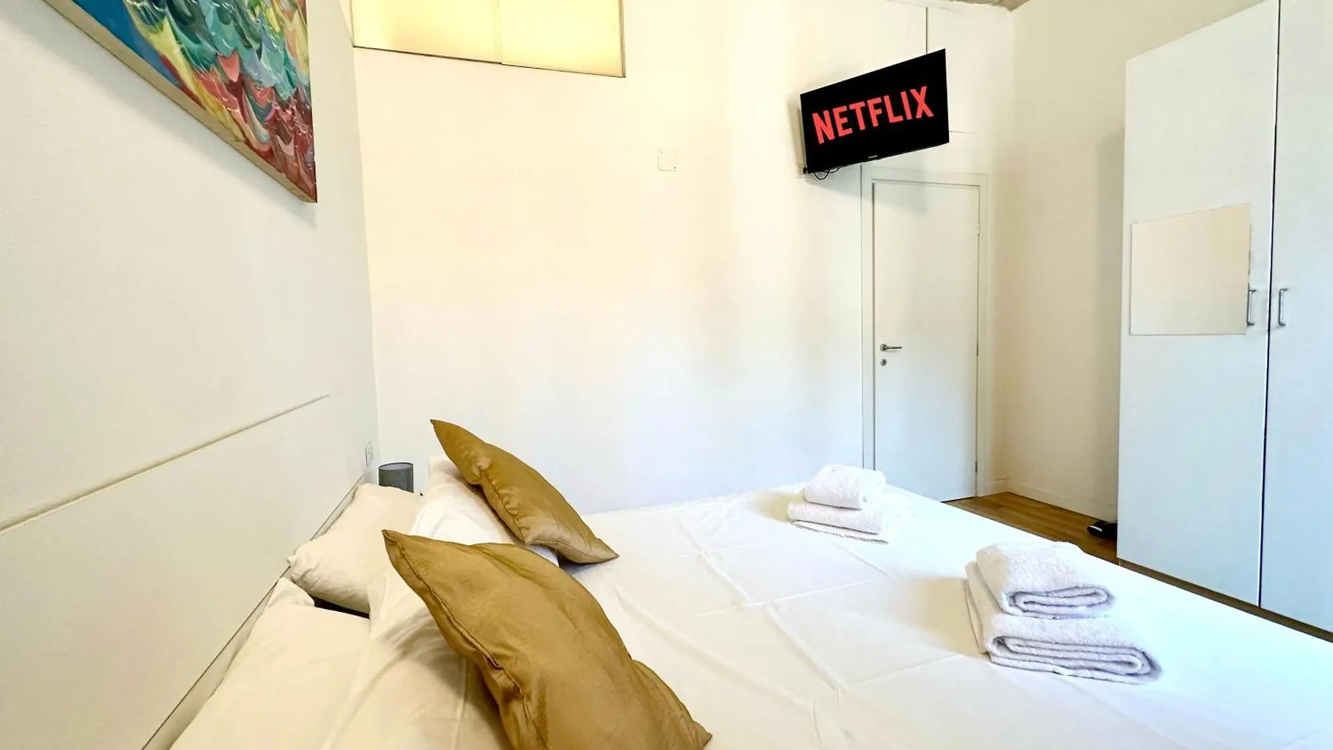 Apartment Isola - Garibaldi Lovely Apt. With Netflix And Wifi Milan